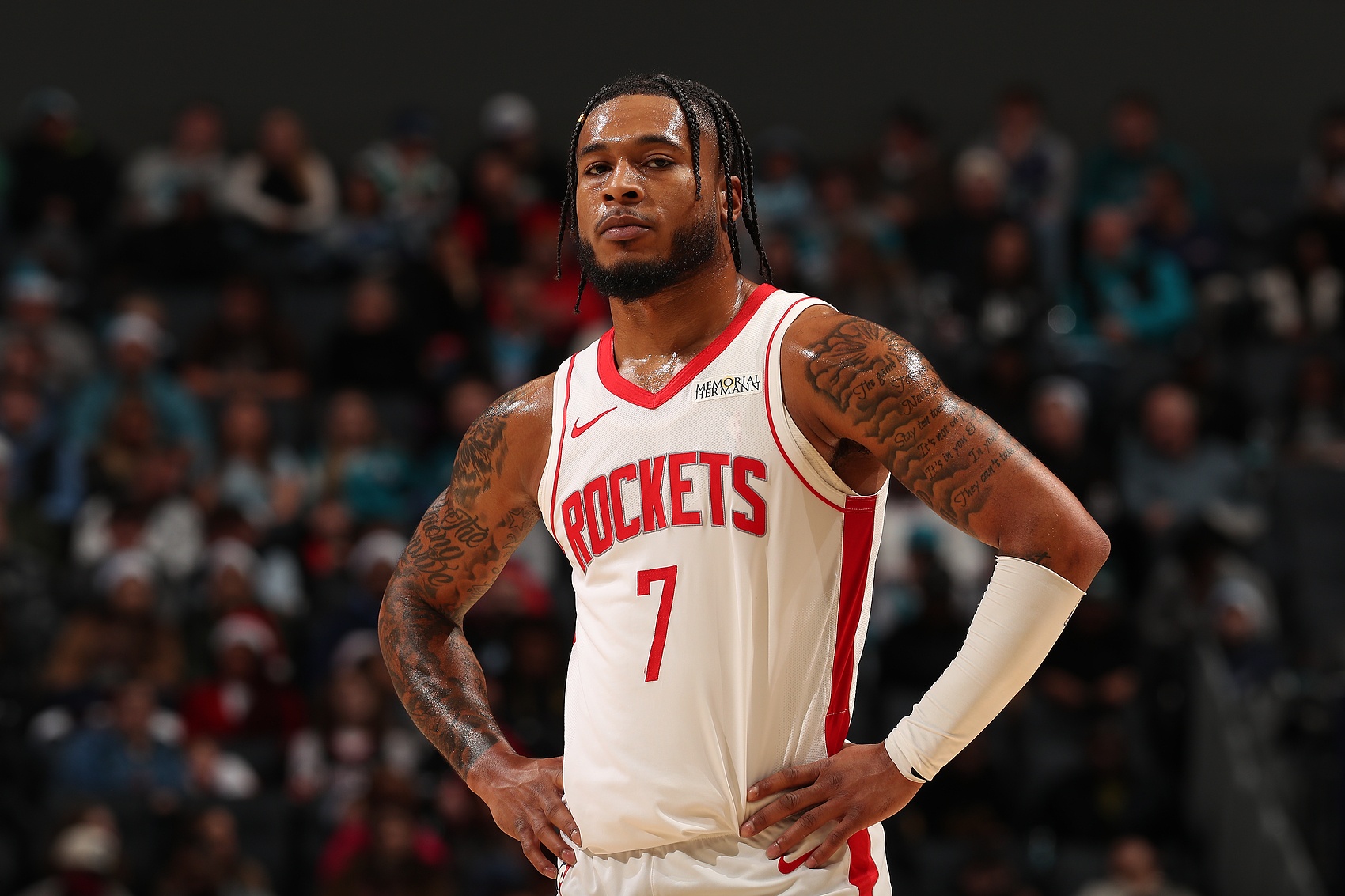 IM电竞官方网站-啥水平？记者：奇才轮换中有7人21岁及以下 想在明年选到顶级新秀