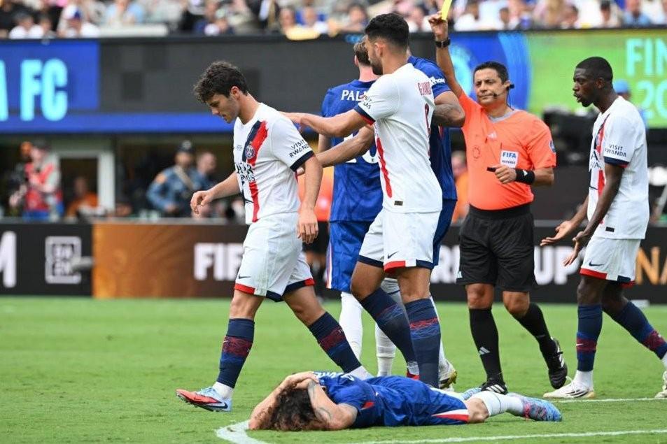 巴黎人报：若昂-内维斯被罚下，据规定将无缘在欧超杯迎战热刺